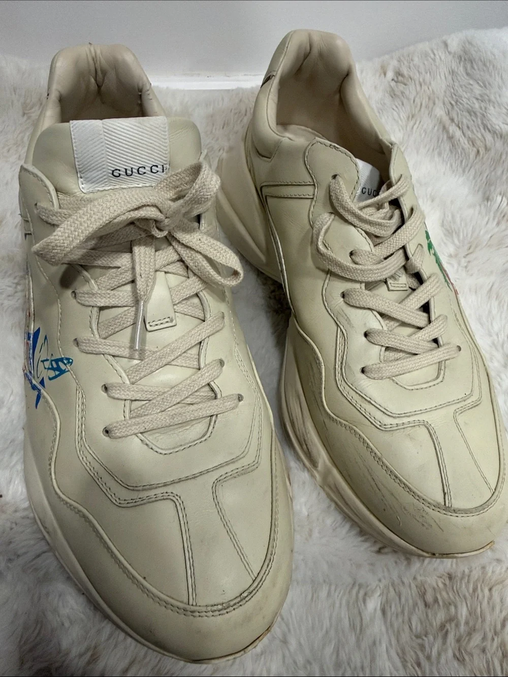 Gucci Cream Leather Sneakers with Blue & Green Artwork Gucci Hawaii